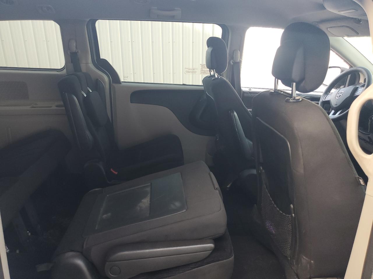 2019 Dodge Caravan - Image 10