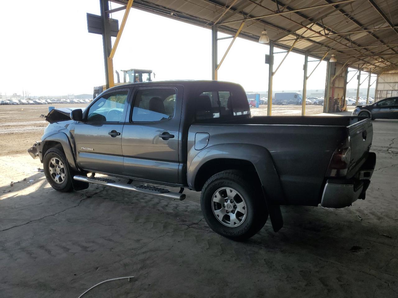 2013 Toyota Tacoma - Image 2