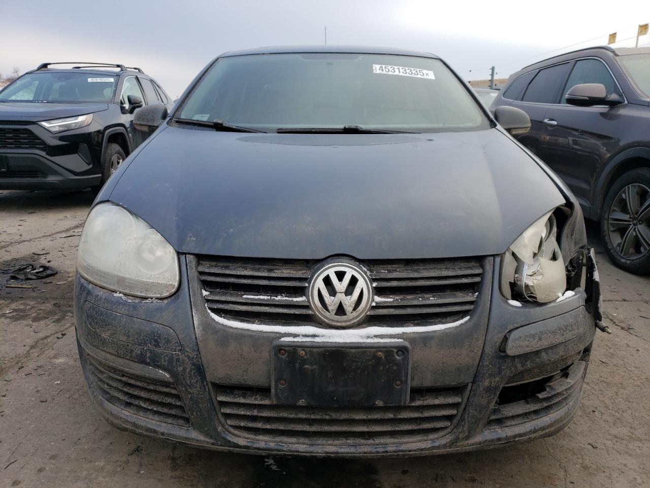 2010 Volkswagen Jetta - Image 5