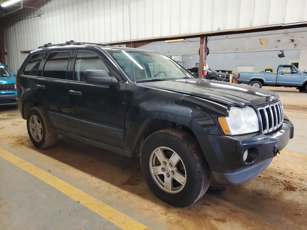 2005 Jeep Grand Cherokee - Image 4