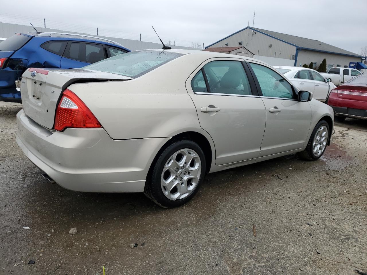 2010 Ford Fusion - Image 3