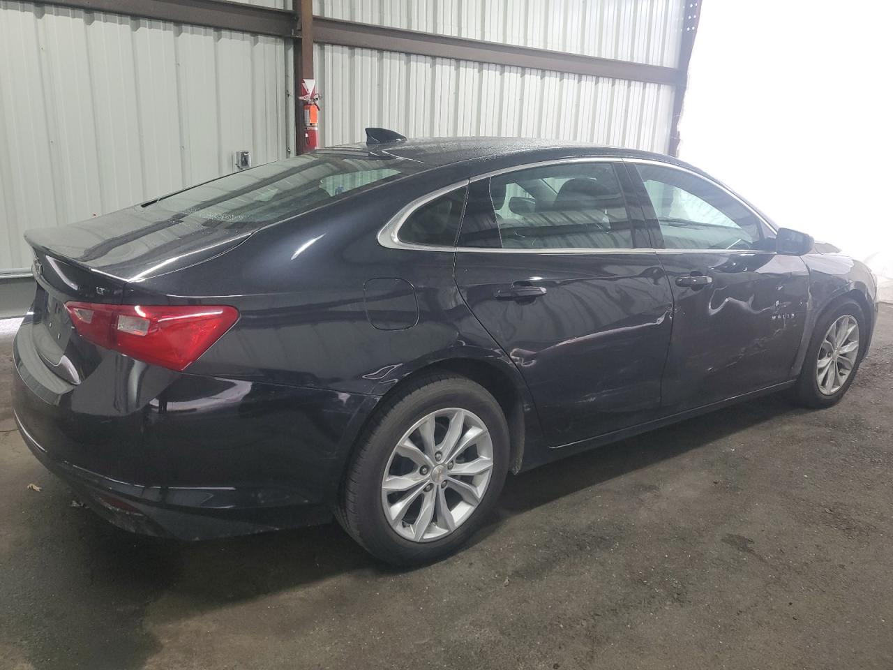 2023 Chevrolet Malibu - Image 3
