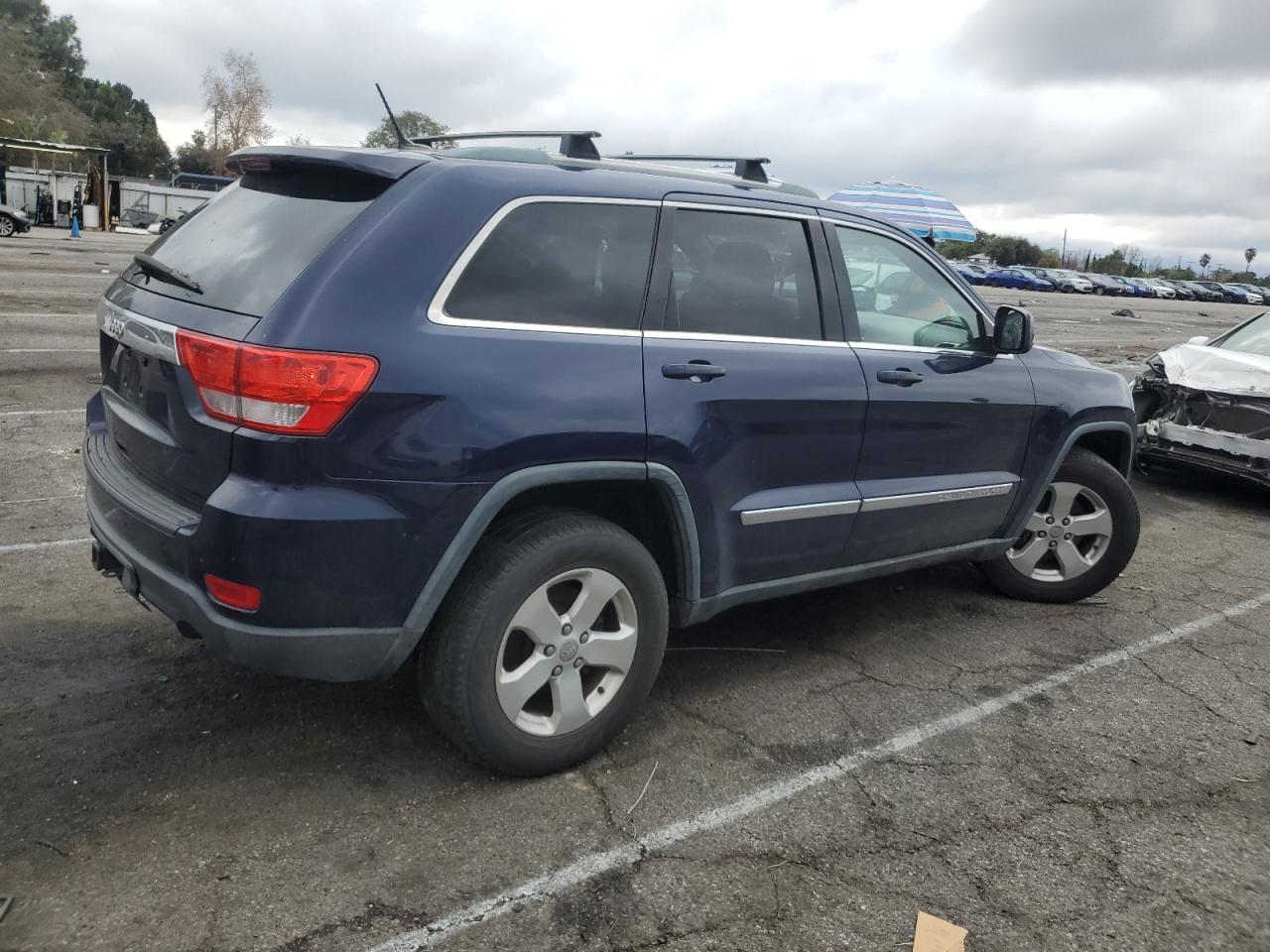 2012 Jeep Grand Cherokee - Image 3