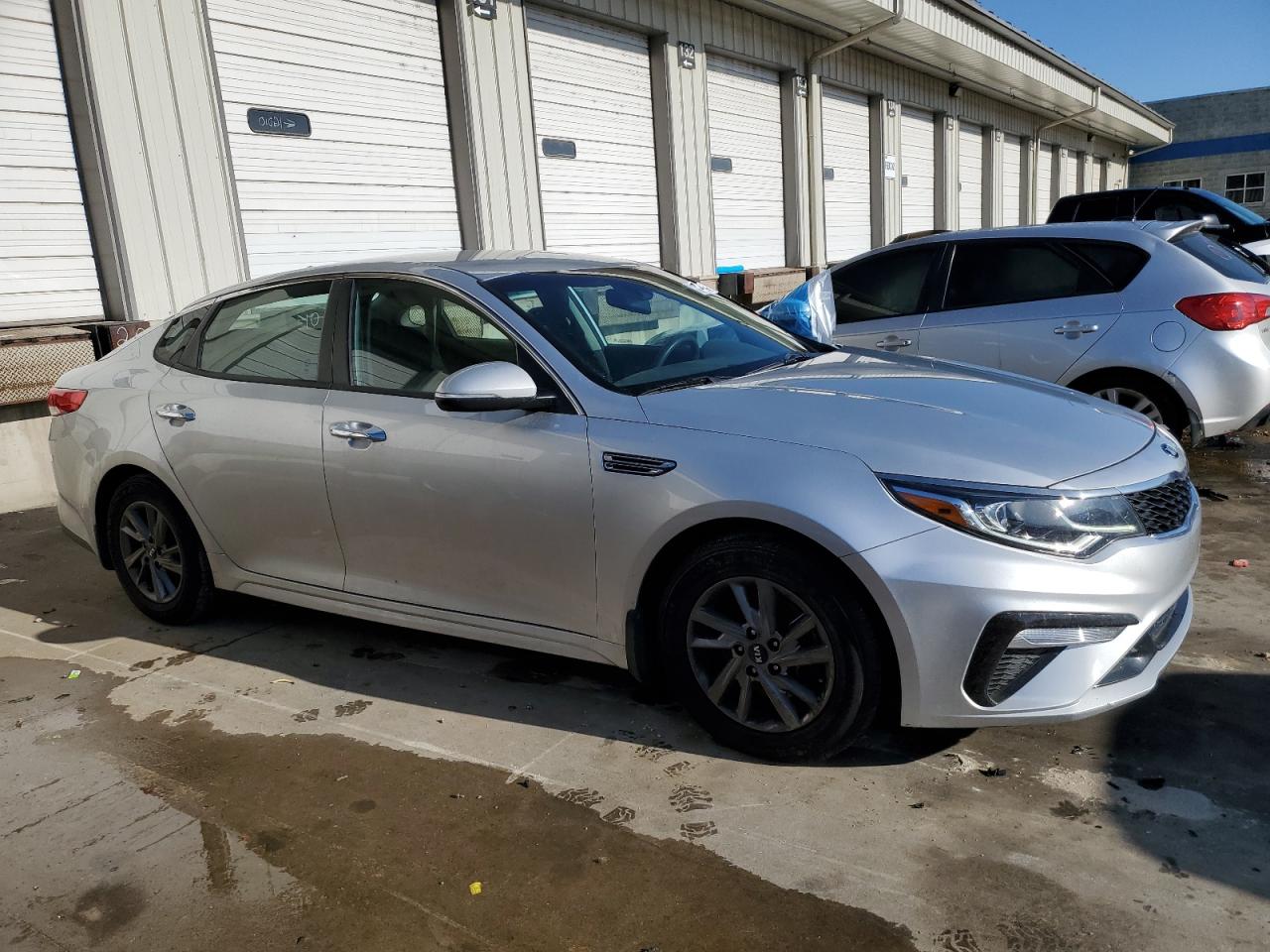 2020 Kia Optima - Image 4