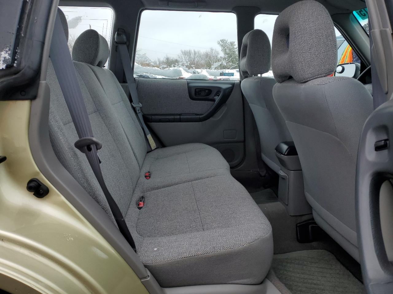 2002 Subaru Forester - Image 10