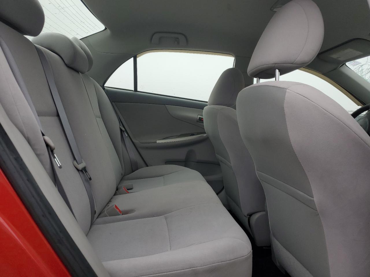 2010 Toyota Corolla - Image 11