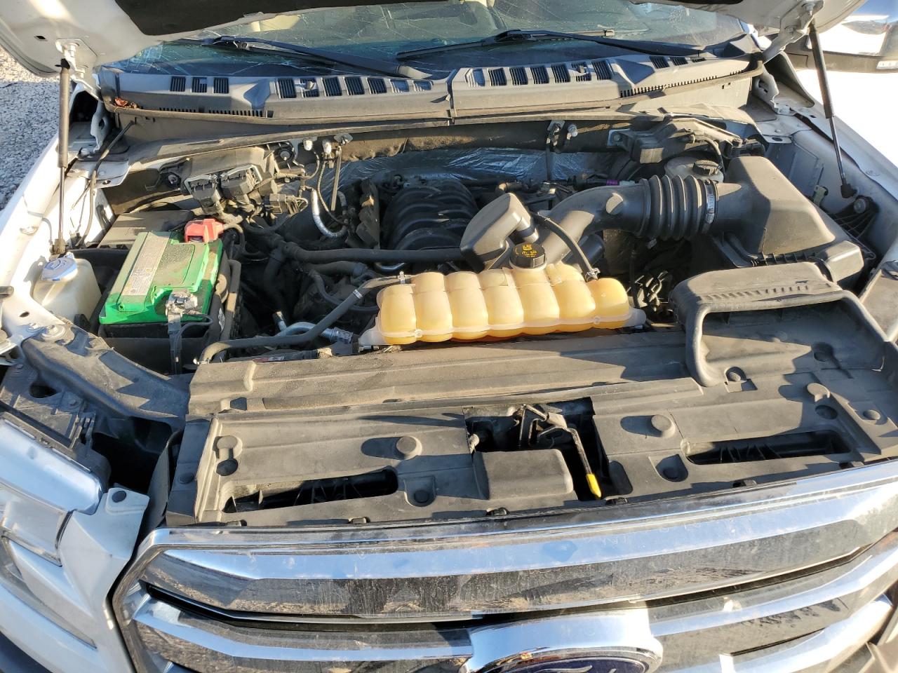 2015 Ford F-150 - Image 11