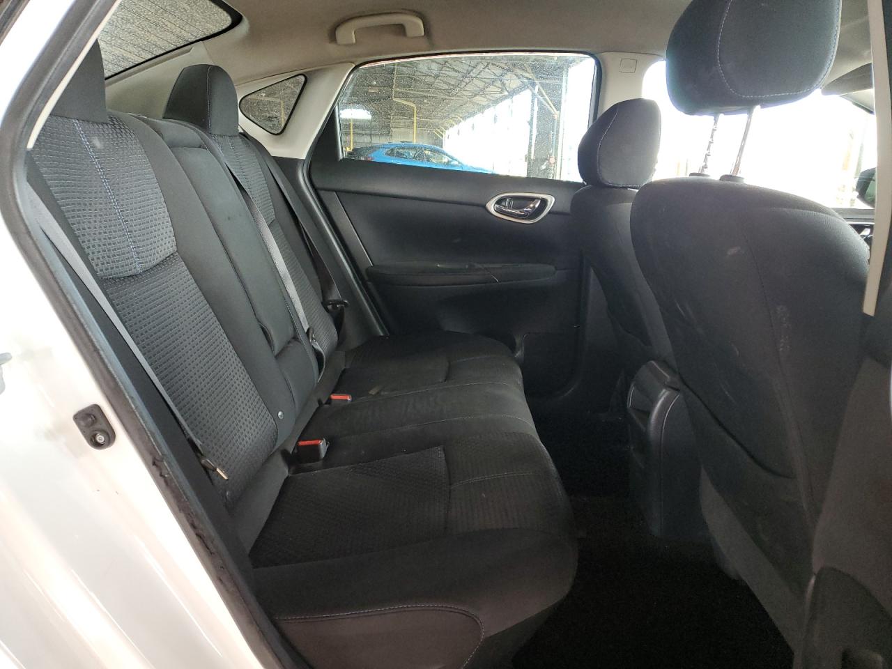 2016 Nissan Sentra - Image 11