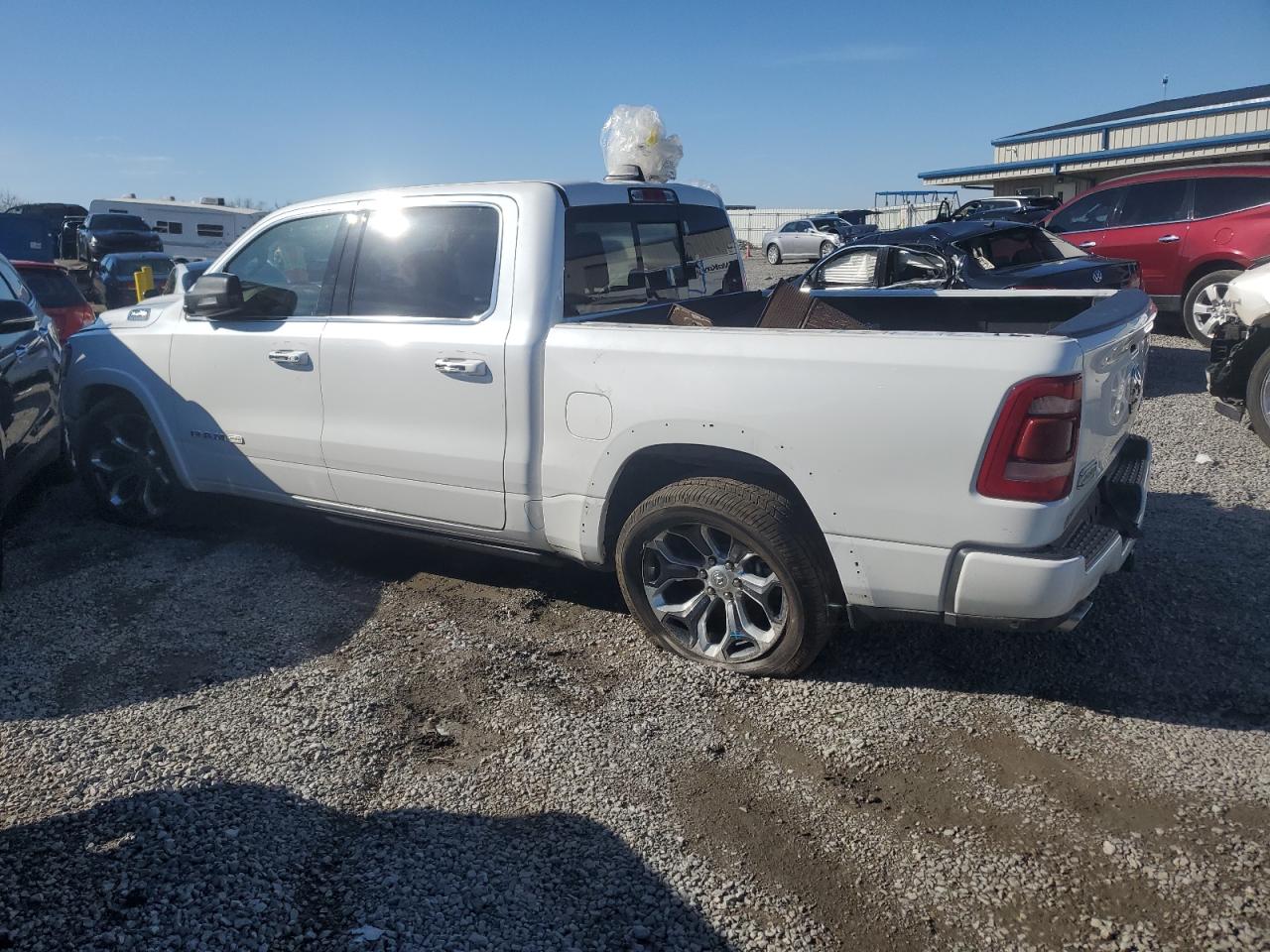 2020 RAM 1500 - Image 2