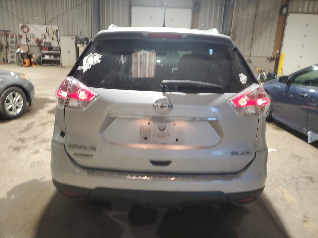 2015 Nissan Rogue - Image 6