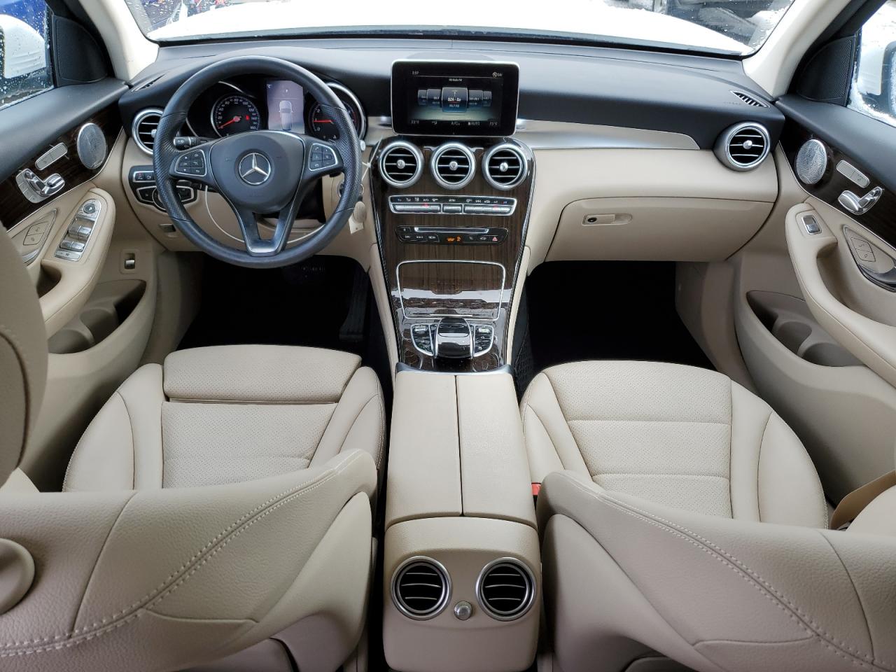2018 Mercedes-Benz GLC - Image 8
