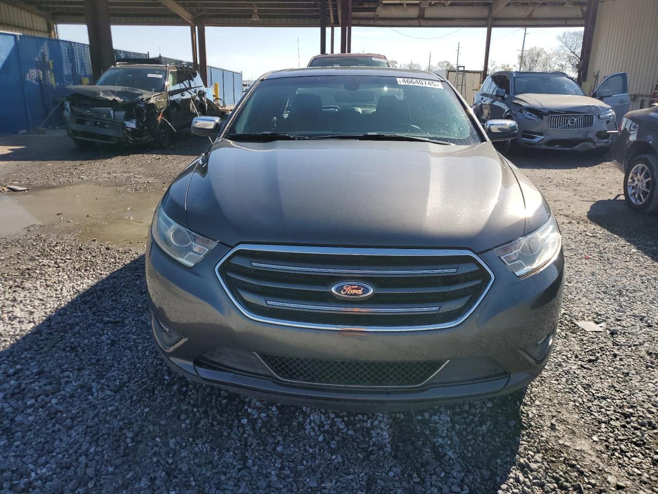 2015 Ford Taurus - Image 5