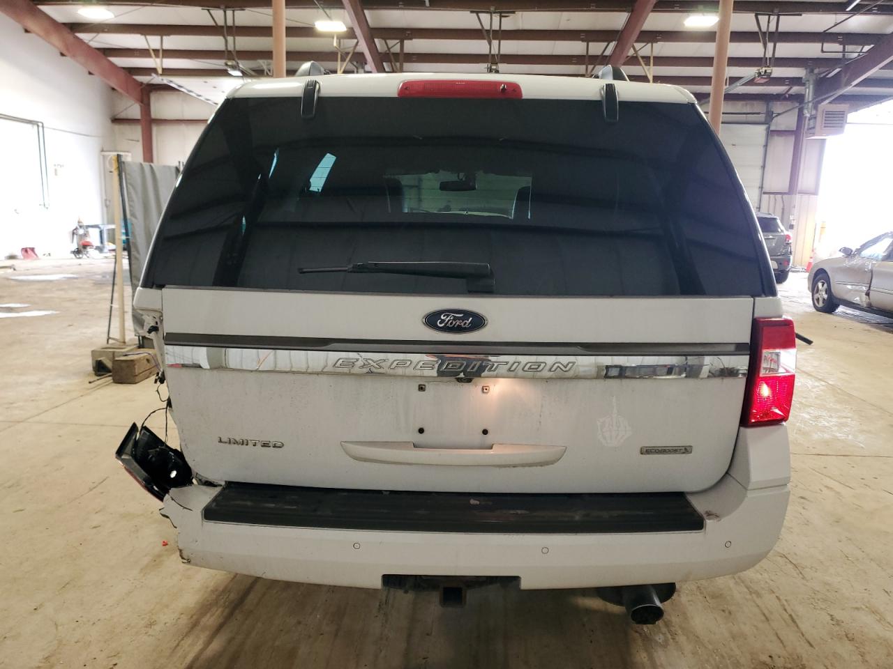 2017 Ford Expedition - Image 6