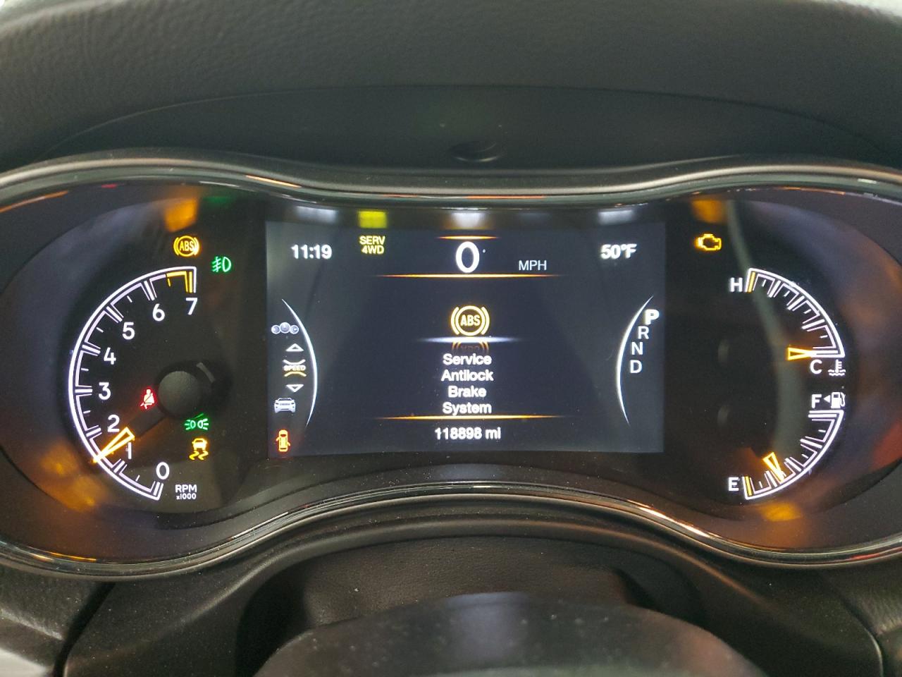 2019 Jeep Grand Cherokee - Image 9