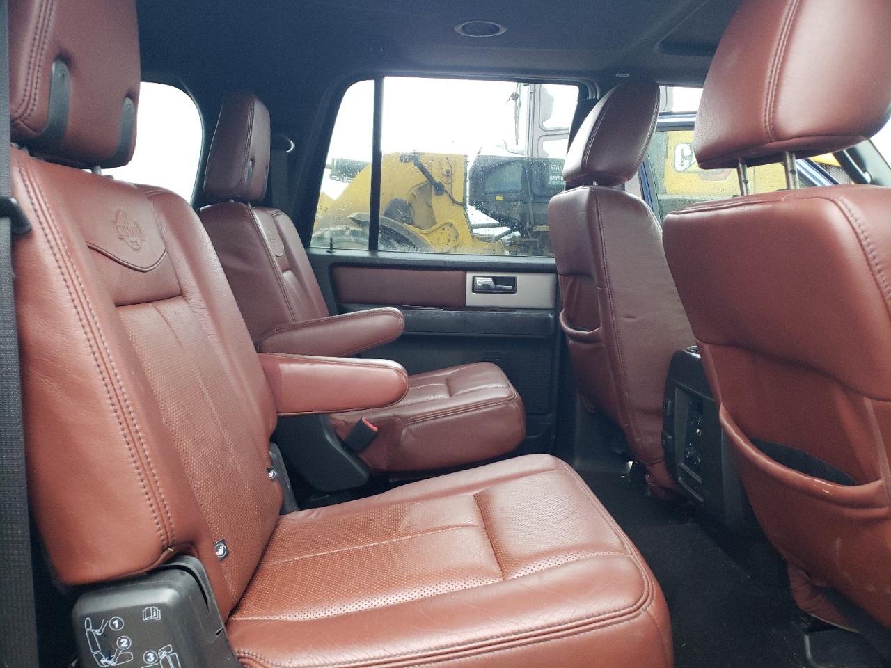 2014 Ford Expedition - Image 11