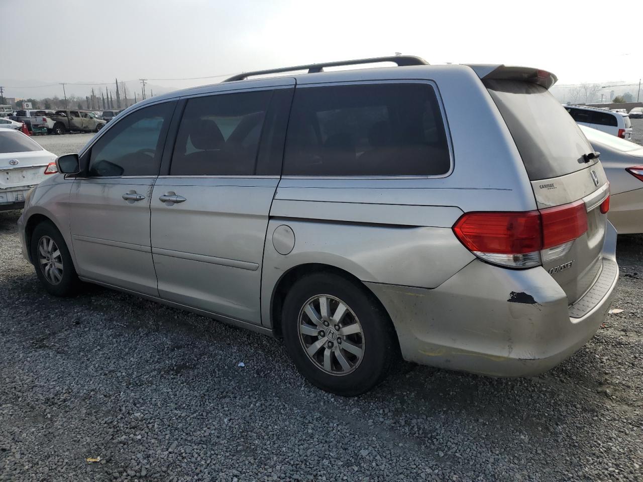 2008 Honda Odyssey - Image 2