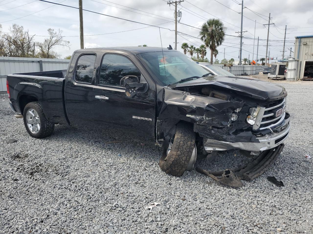 2013 GMC Sierra - Image 4