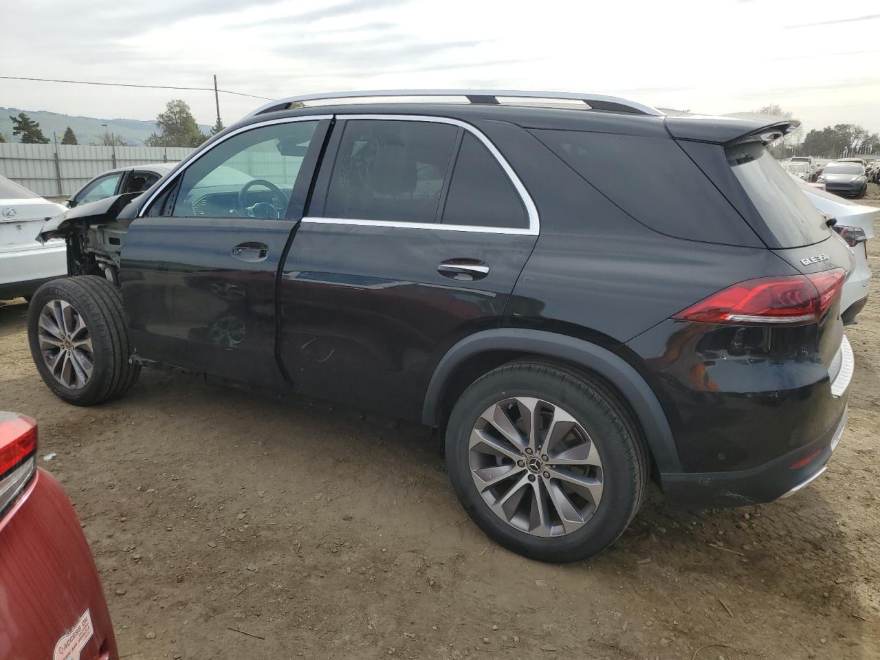 2022 Mercedes-Benz GLE - Image 2