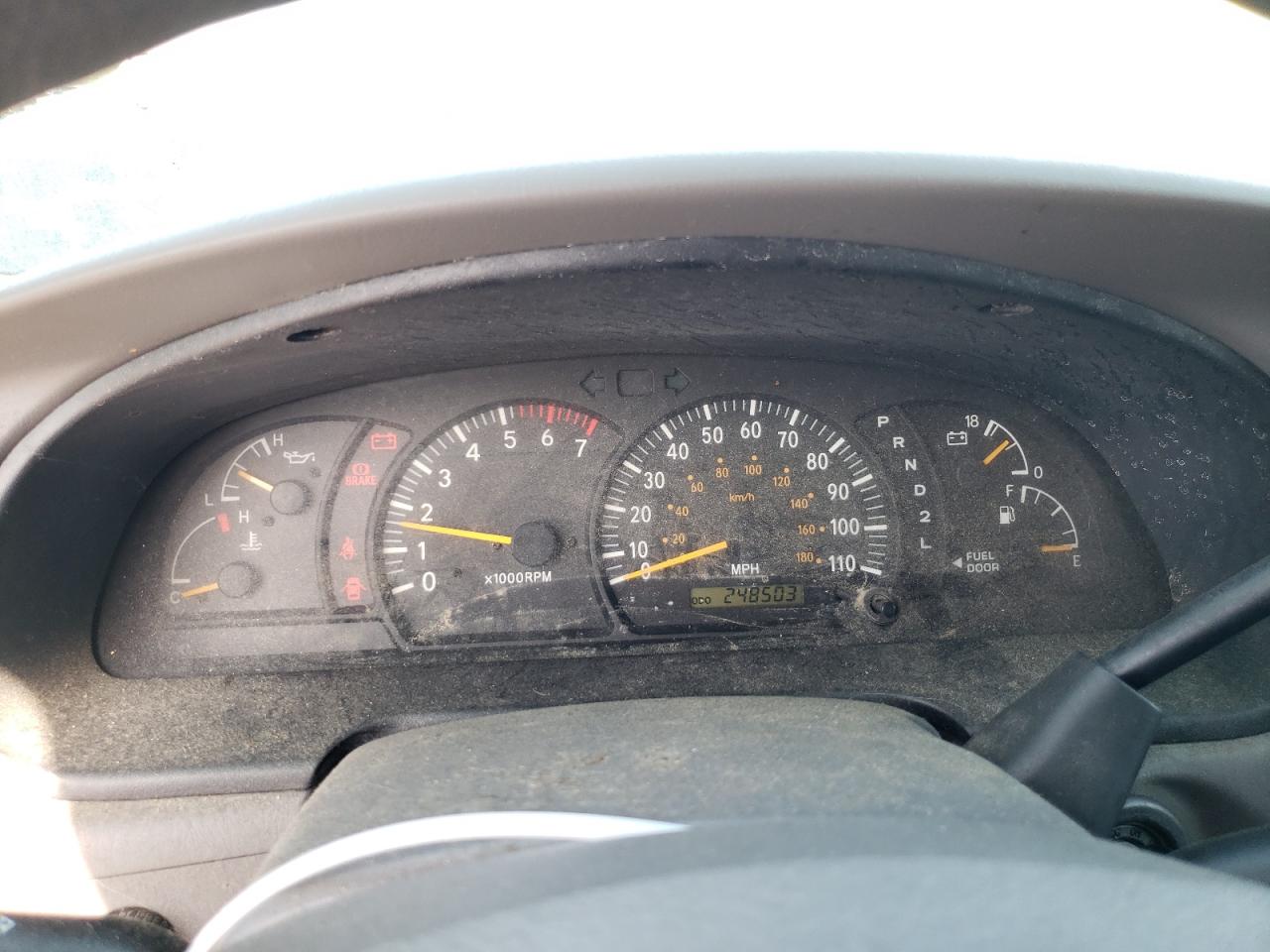 2004 Toyota Tundra - Image 9