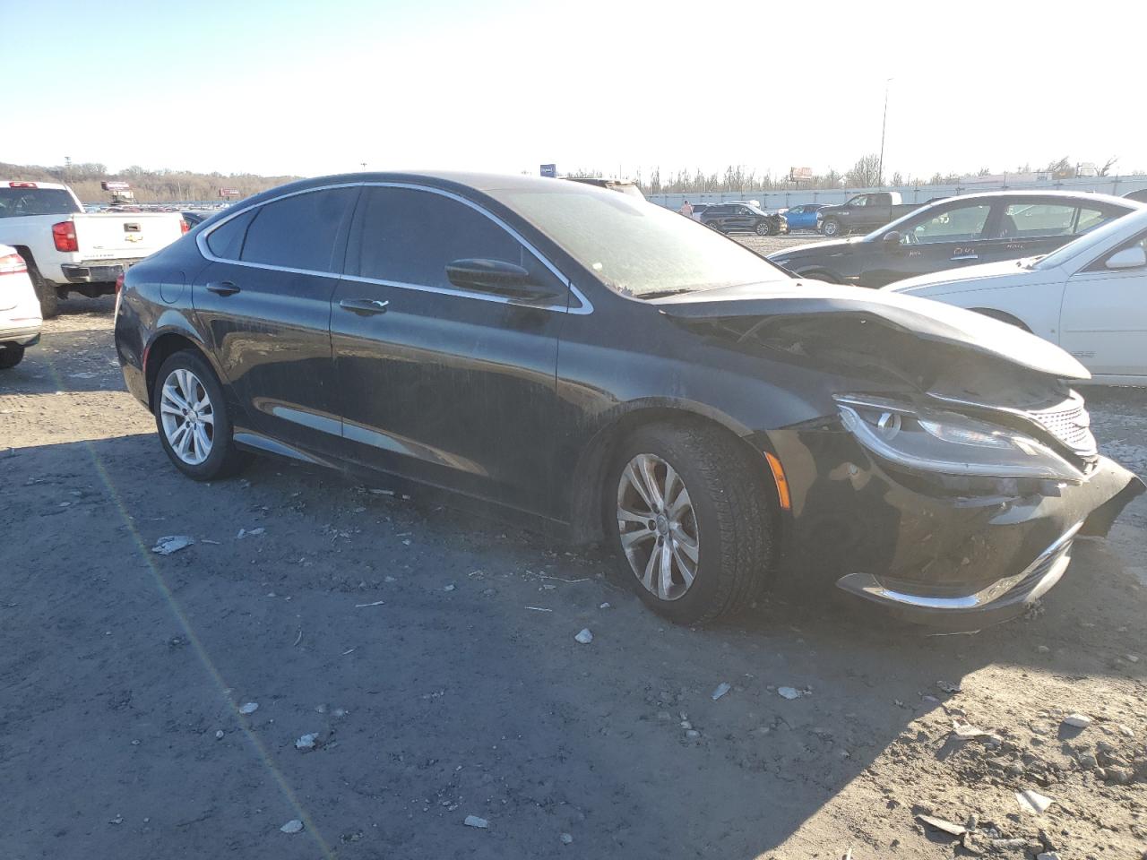 2016 Chrysler 200 - Image 4