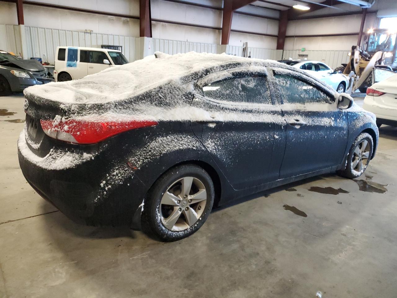 2013 Hyundai Elantra - Image 3
