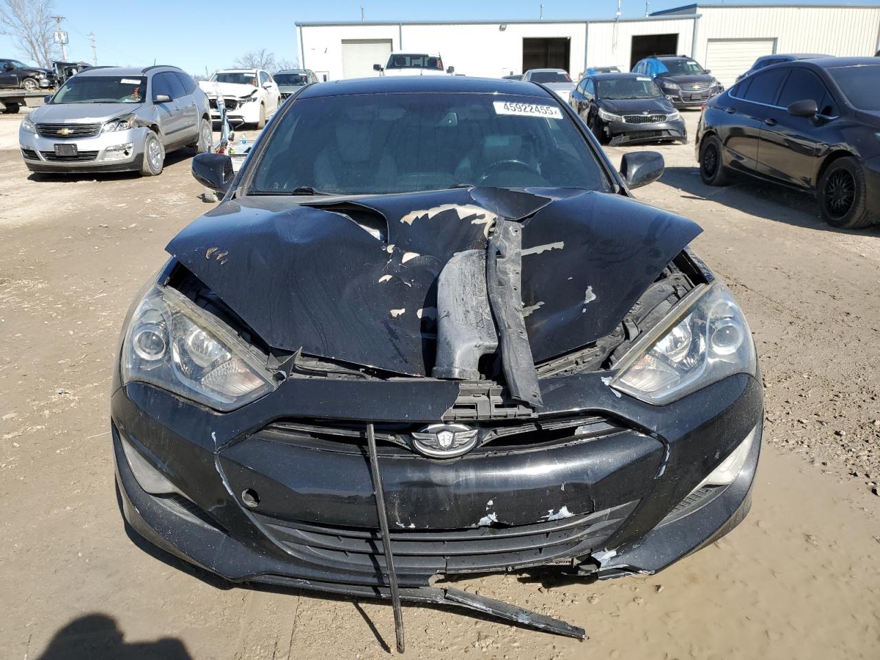 2014 Hyundai Genesis - Image 5