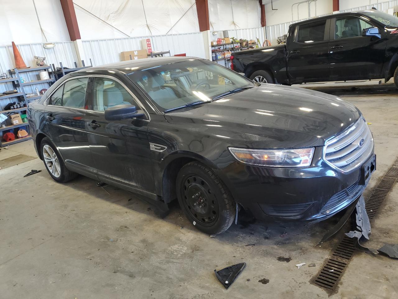 2015 Ford Taurus - Image 4
