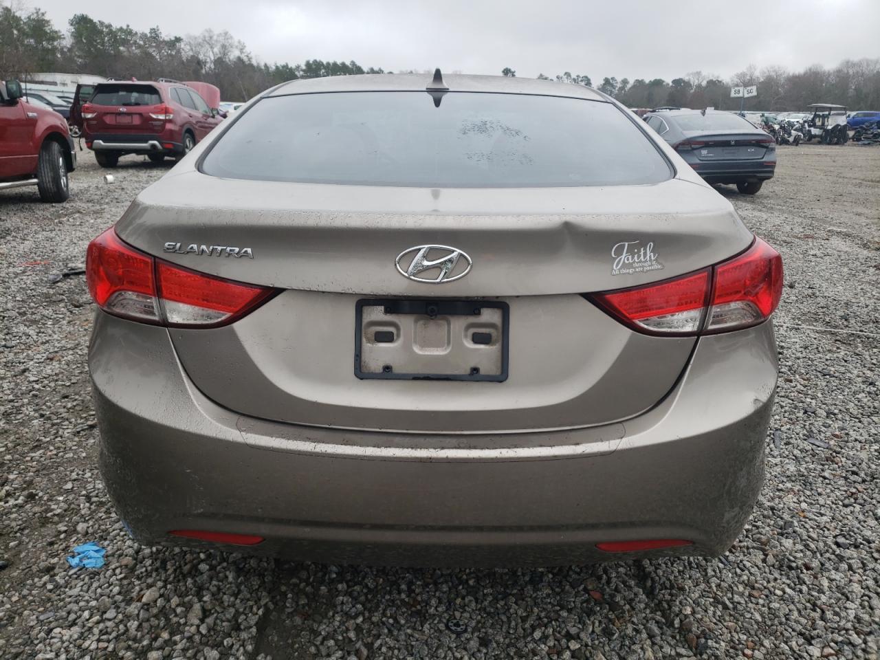 2013 Hyundai Elantra - Image 6