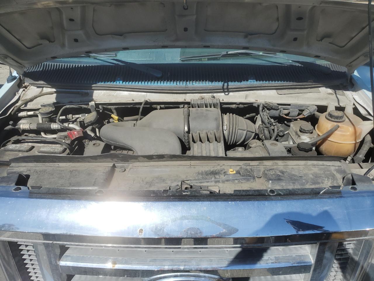 2012 Ford Econoline - Image 12