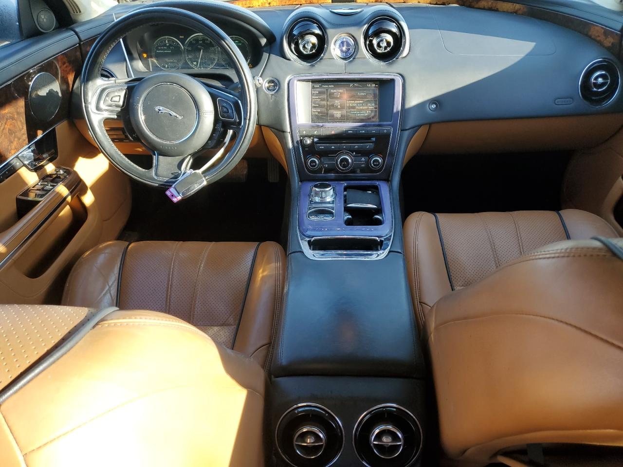 2012 Jaguar XJ - Image 8