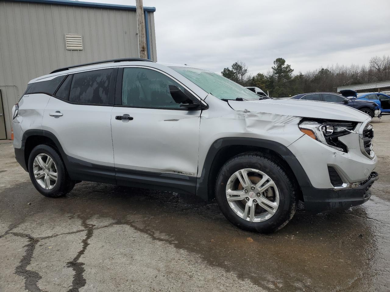2018 GMC Terrain - Image 4