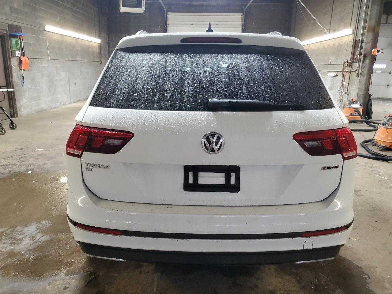 2021 Volkswagen Tiguan - Image 6