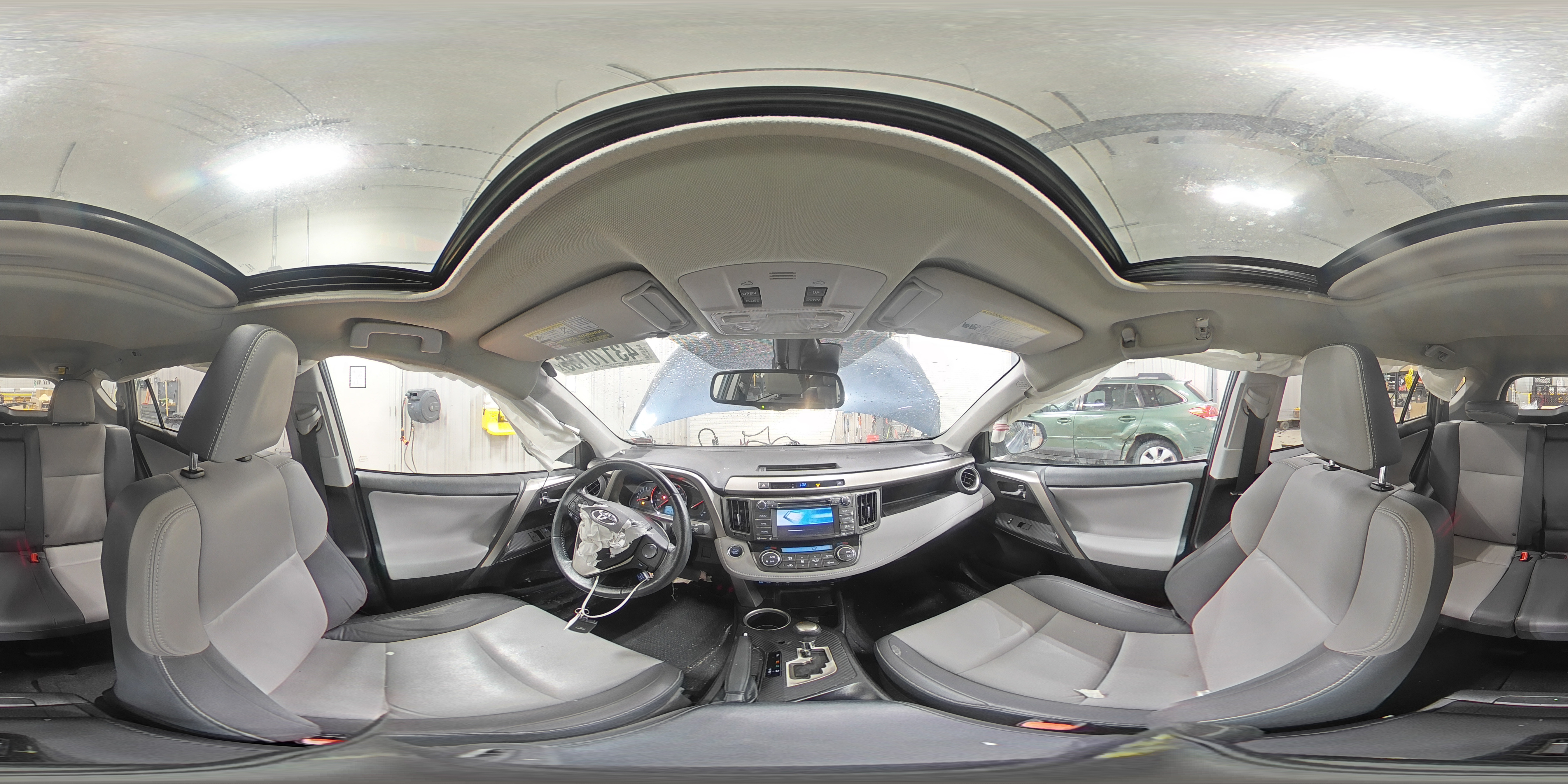 2014 Toyota RAV 4 - Image 14