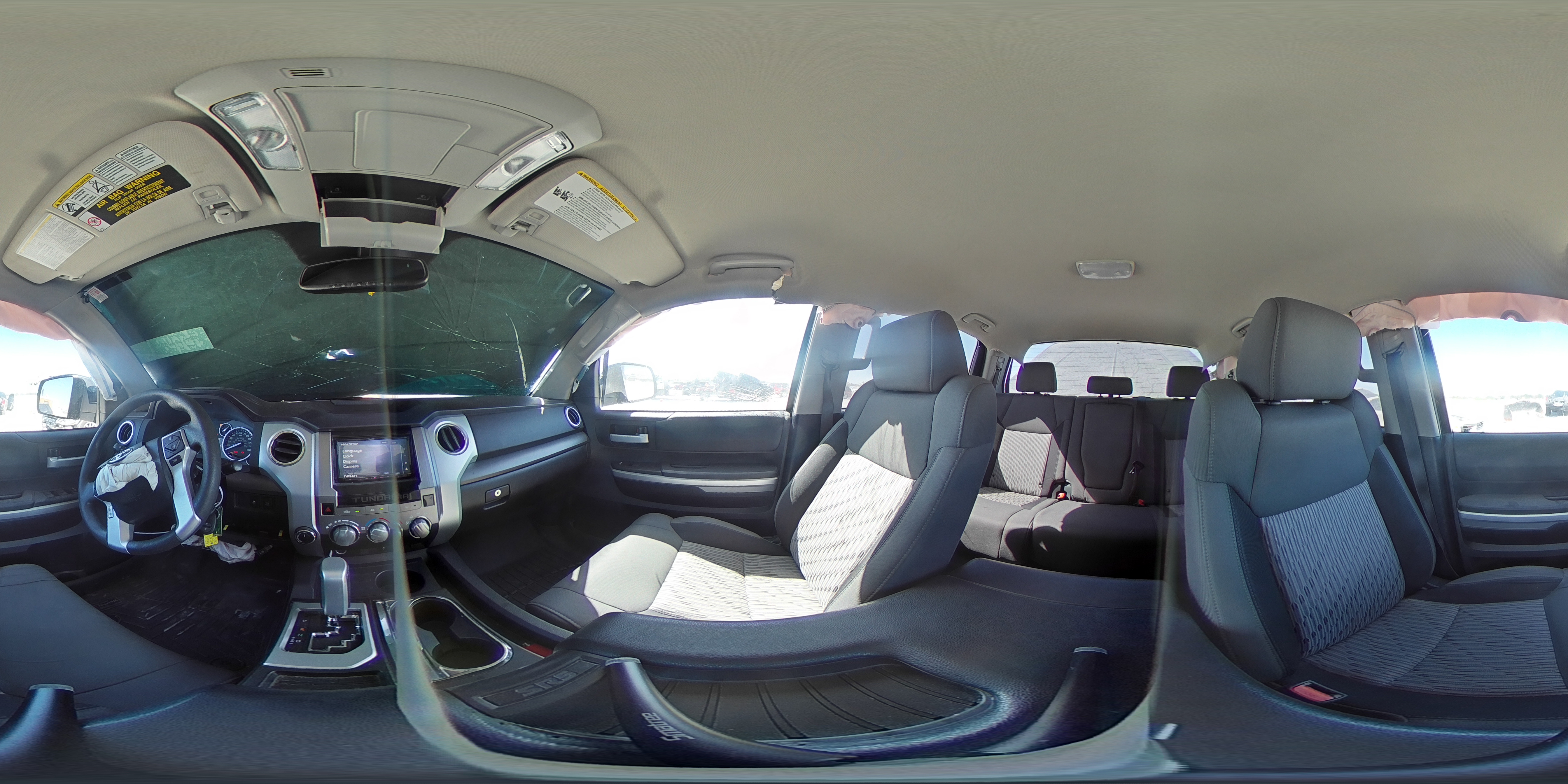 2015 Toyota Tundra - Image 13