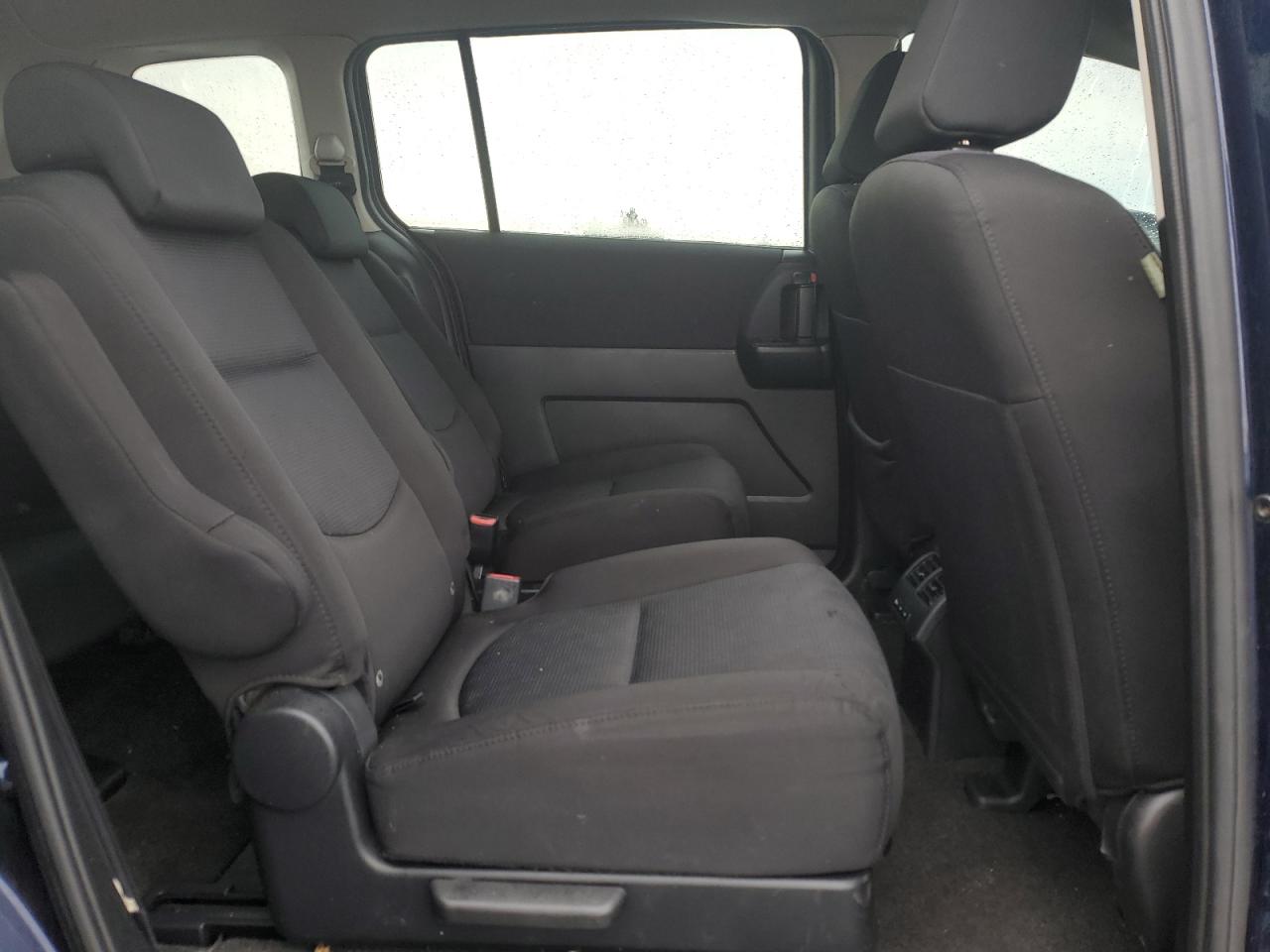 2010 Mazda 5 - Image 11