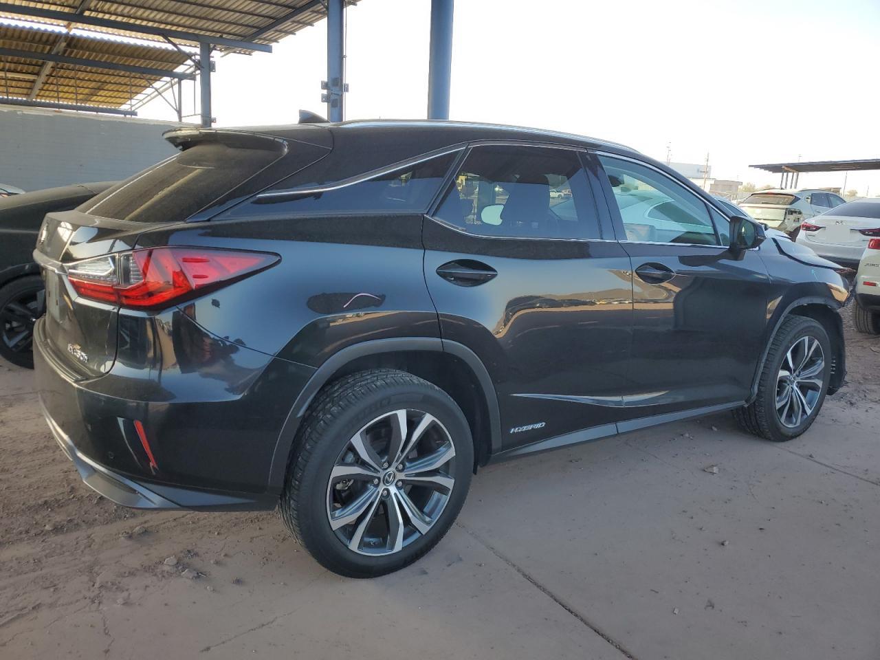 2018 Lexus RX - Image 3