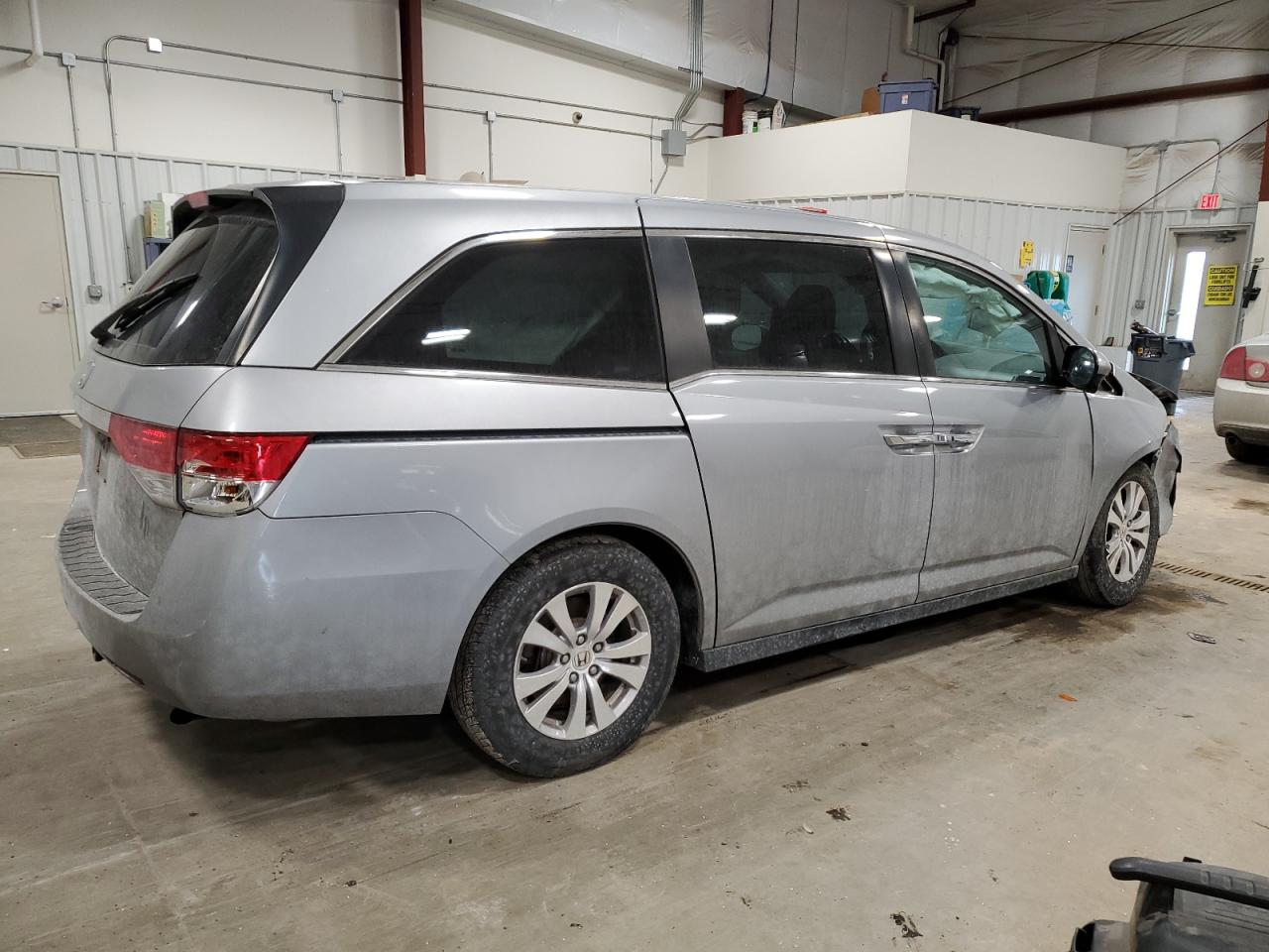 2016 Honda Odyssey - Image 3