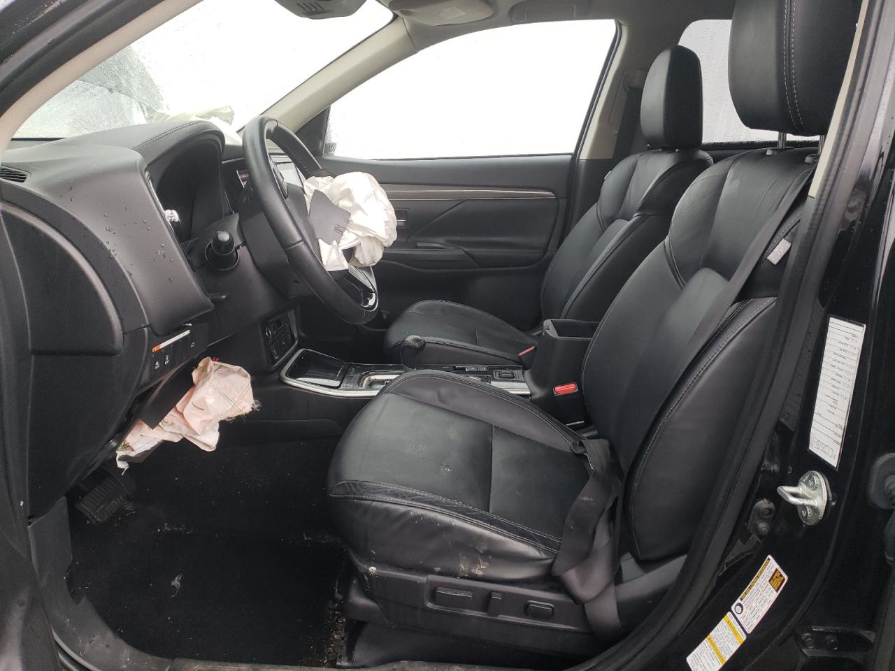 2020 Mitsubishi Outlander - Image 7