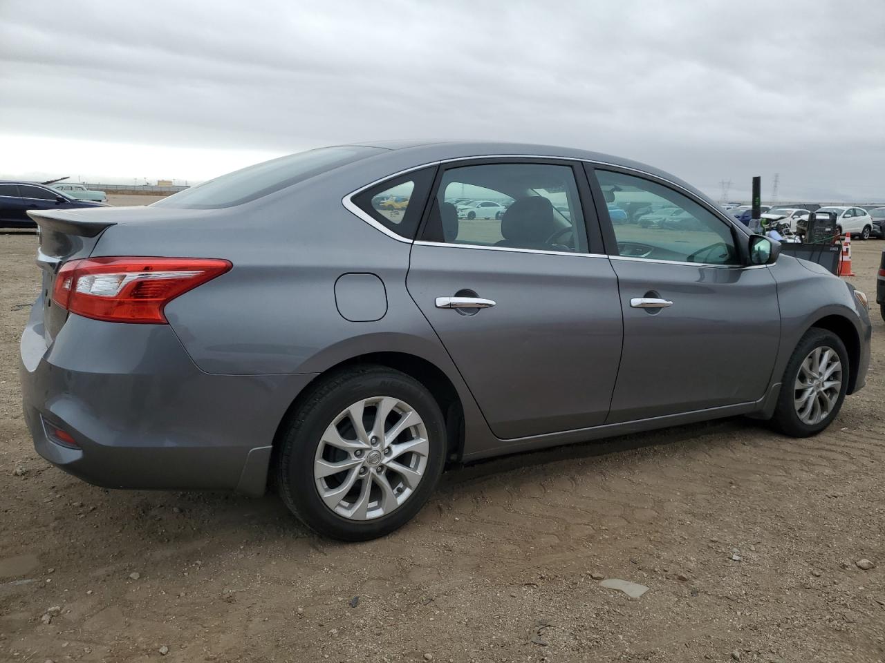 2017 Nissan Sentra - Image 3