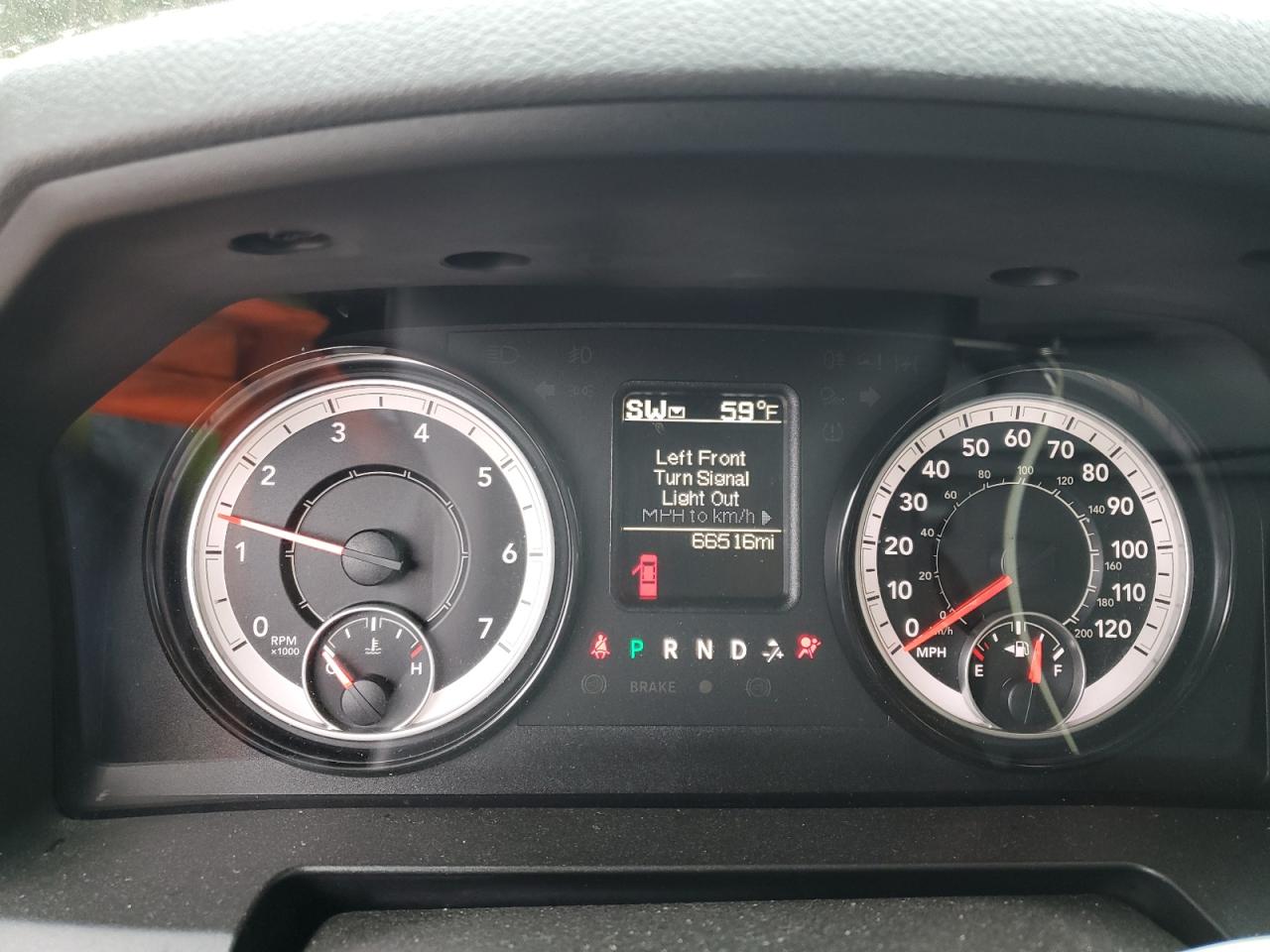 2018 RAM 1500 - Image 9