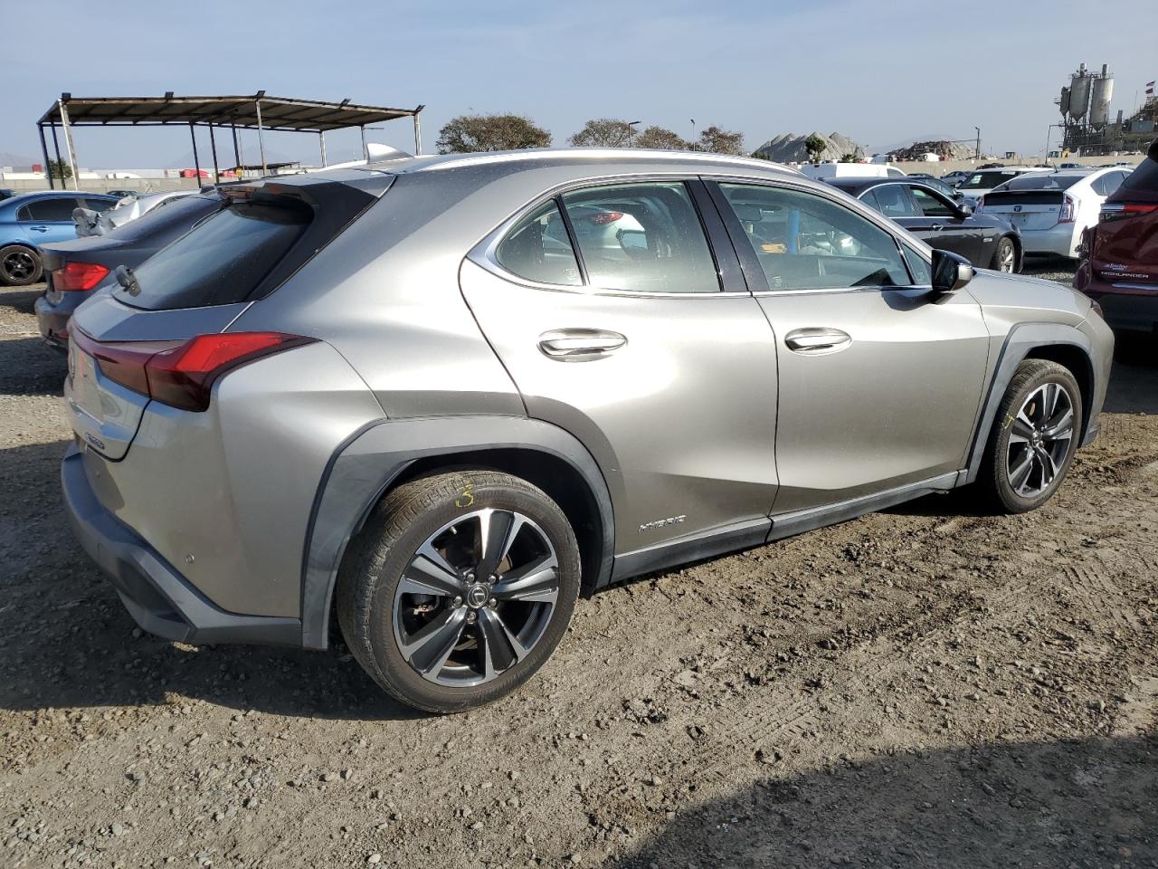 2021 Lexus UX - Image 3