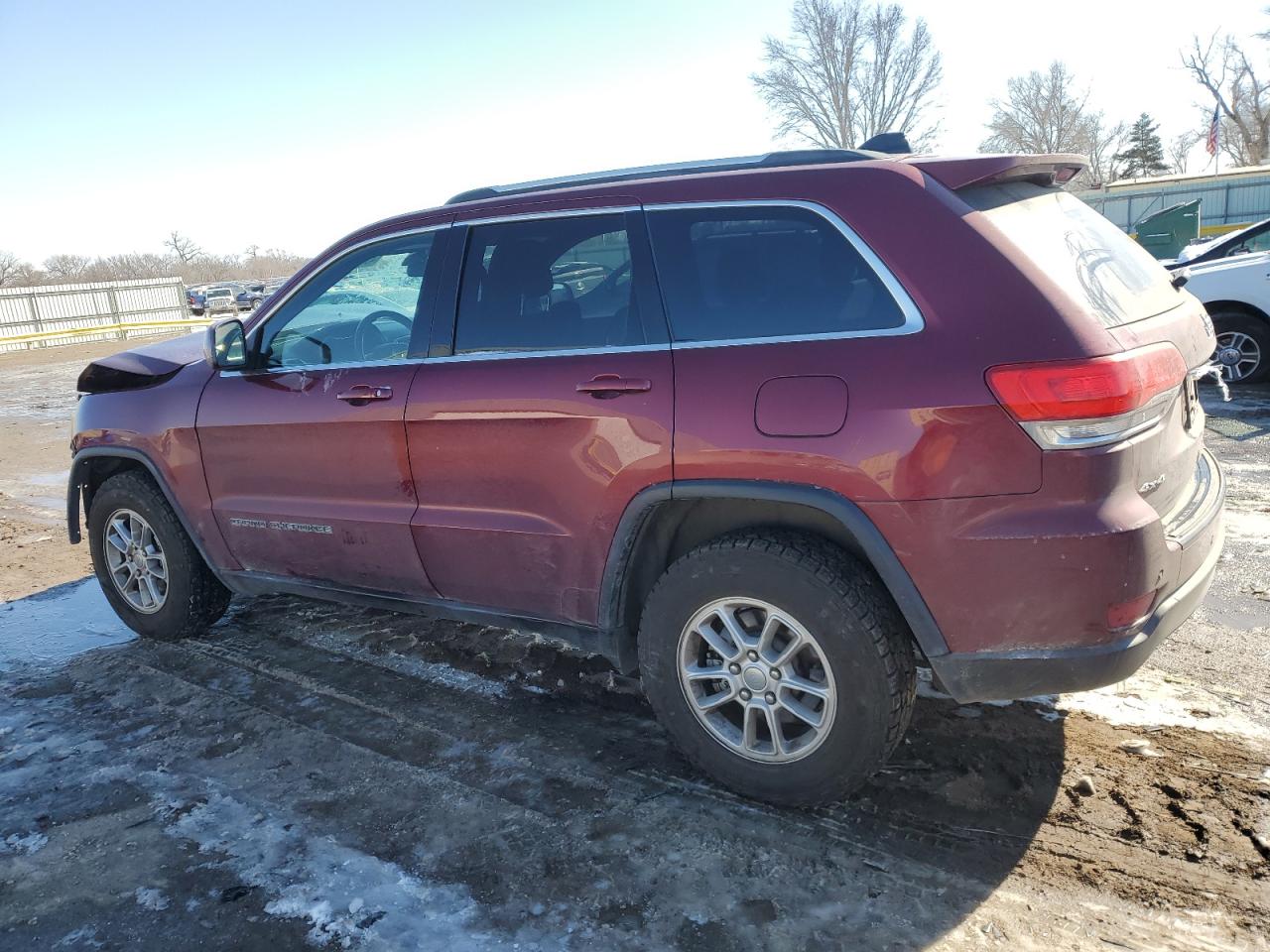 2018 Jeep Grand Cherokee - Image 2