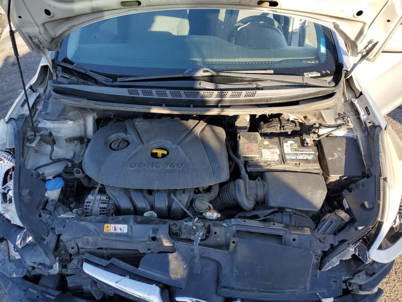 2015 Hyundai Elantra - Image 11
