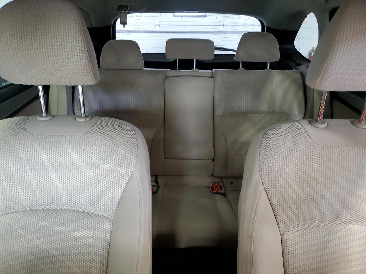 2016 Subaru Outback - Image 10