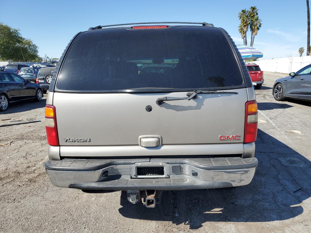 2003 GMC Yukon - Image 6