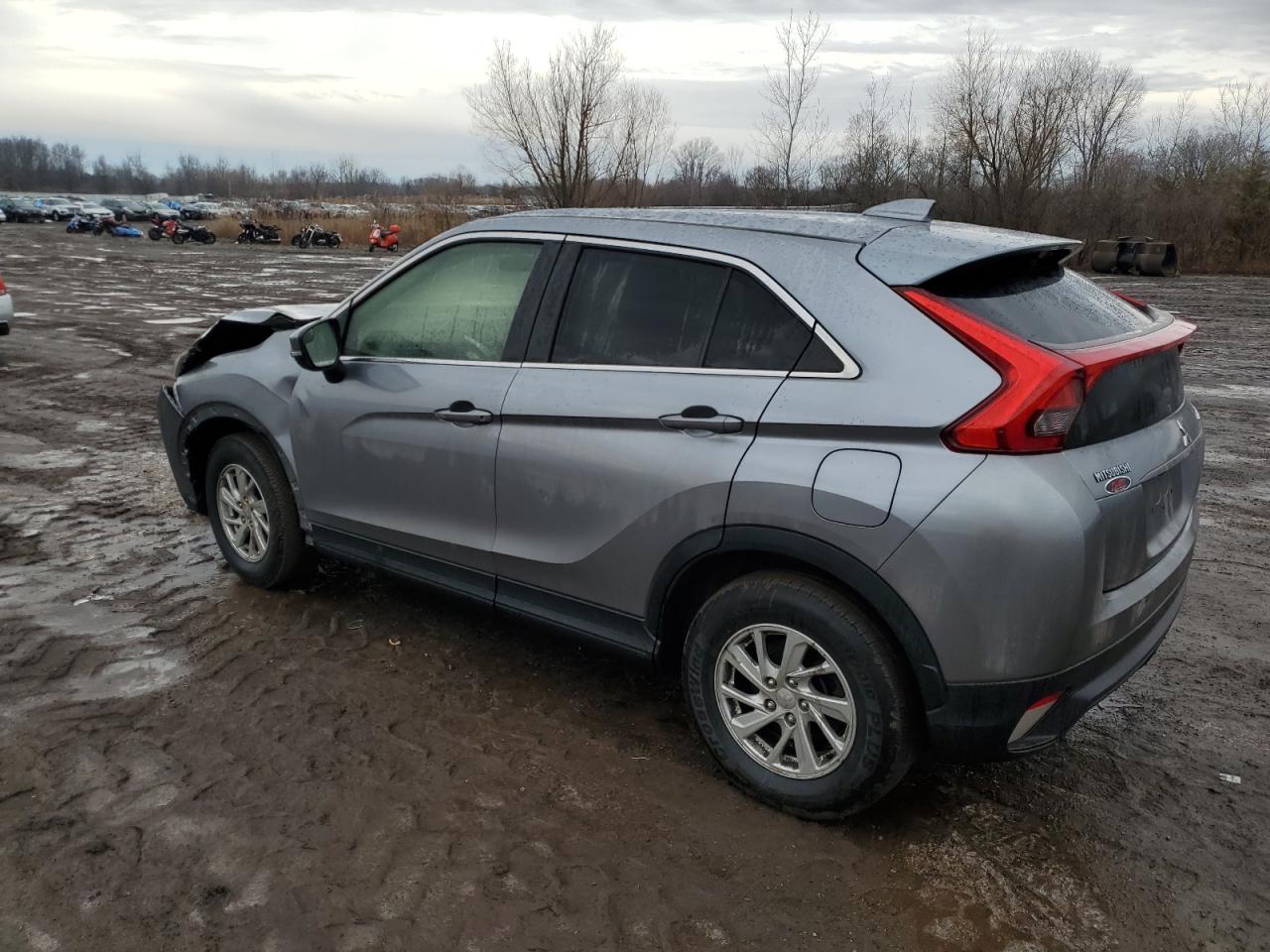 2019 Mitsubishi Eclipse - Image 2