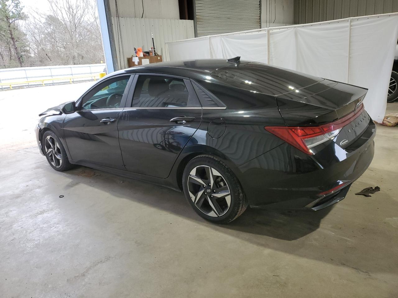 2021 Hyundai Elantra - Image 2