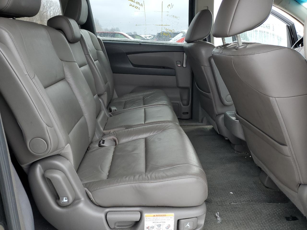 2012 Honda Odyssey - Image 11
