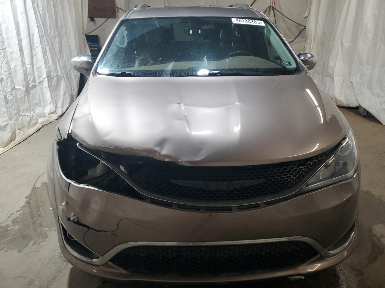 2018 Chrysler Pacifica - Image 5