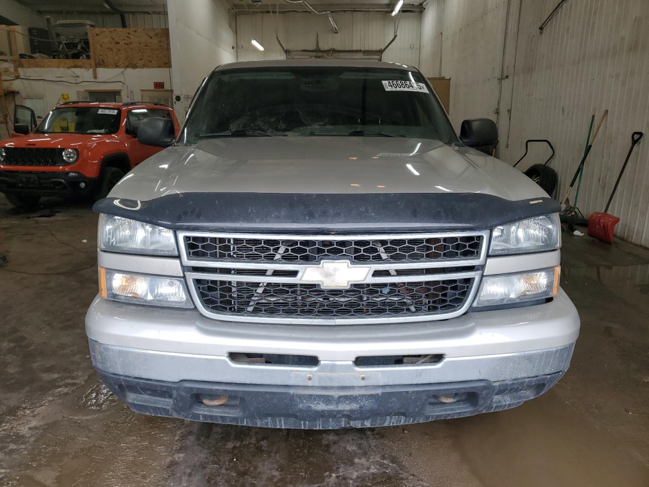 2006 Chevrolet Silverado - Image 5